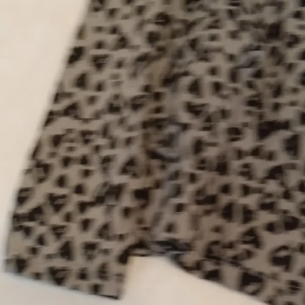 NWT Old Navy Girl's Size Large Stylish Black and Gray Leopard Print   Top